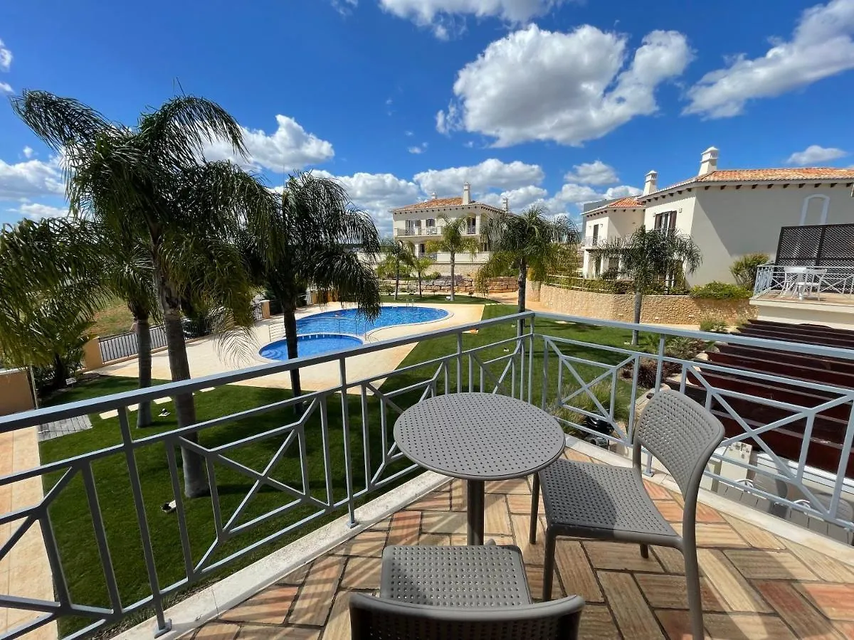 Villa Cascata, 3 Bedroom, Pool, Close To Olhos De Agua Albufeira 0*,  Portugal
