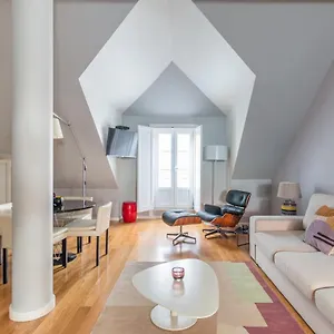 feels-like-home-baixa-chiado-library-loft.hotels-lisbon-portugal.com/